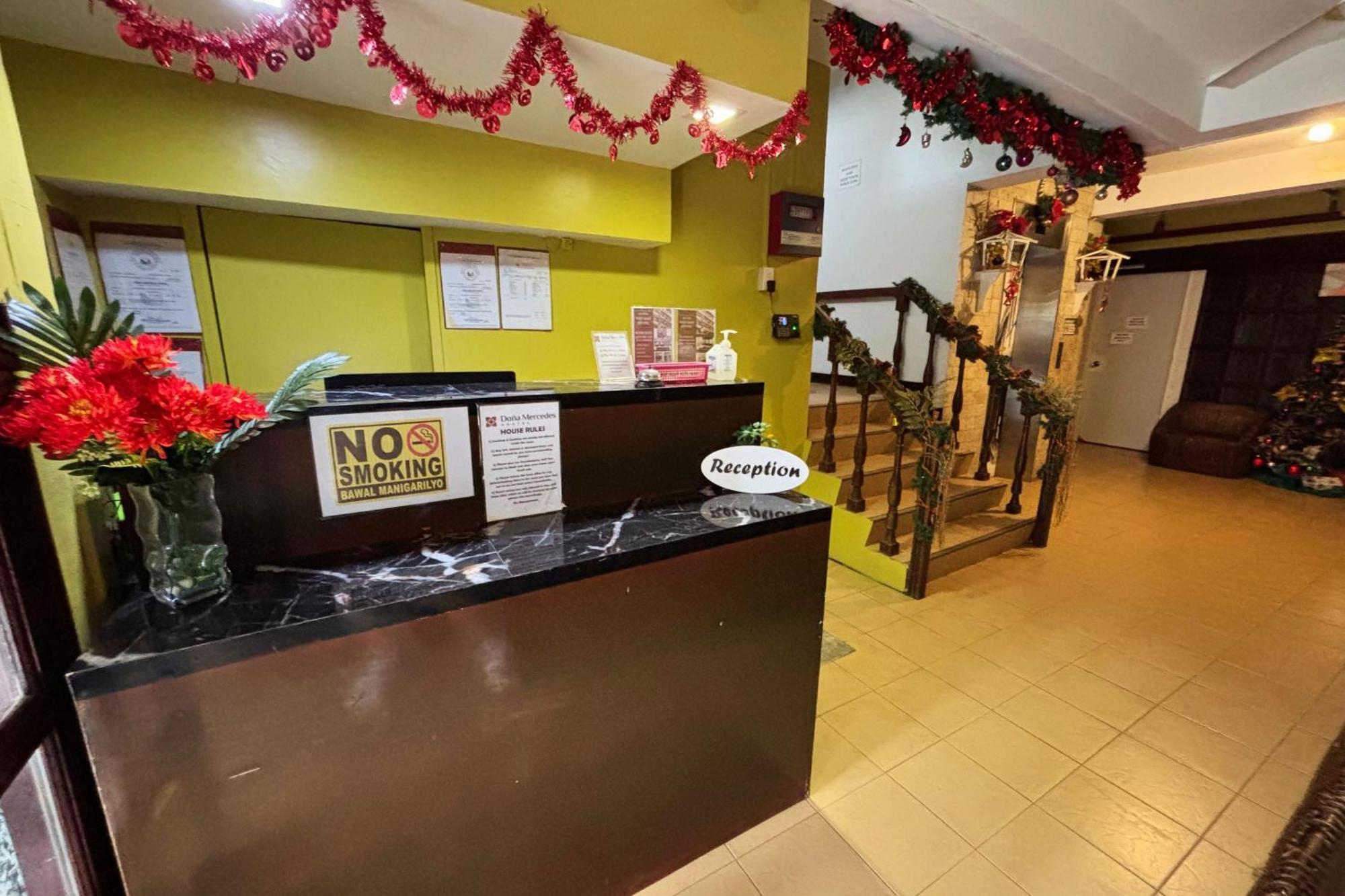 Dona Mercedes Cebu Stadt Exterior foto