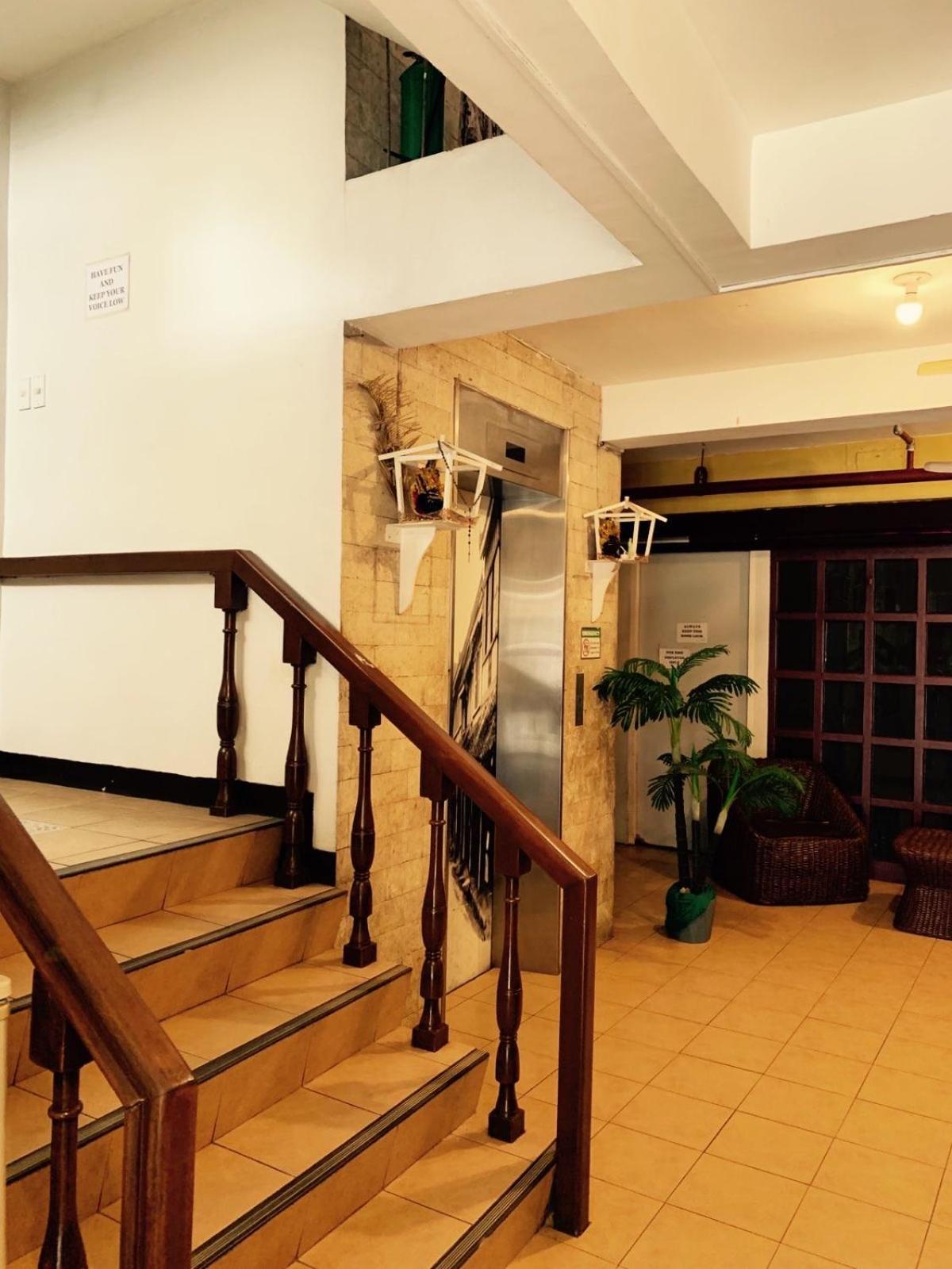 Dona Mercedes Cebu Stadt Exterior foto