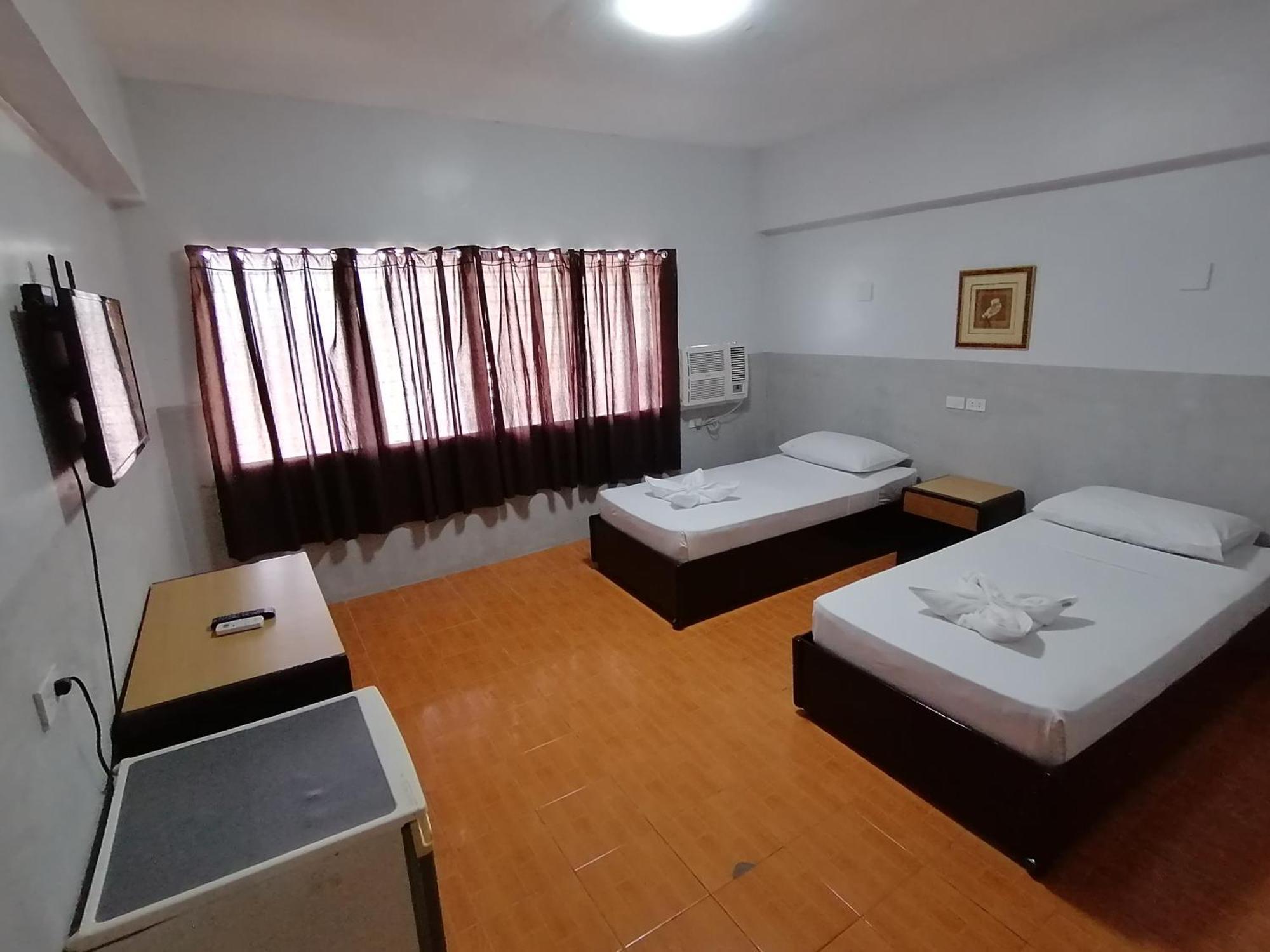 Dona Mercedes Cebu Stadt Exterior foto