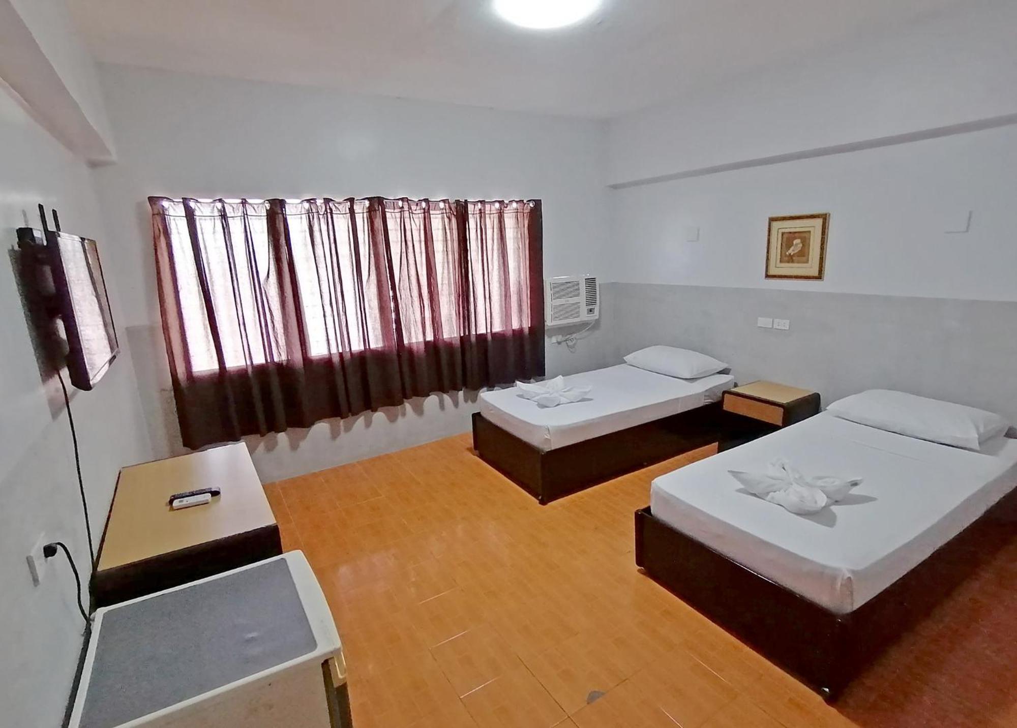 Dona Mercedes Cebu Stadt Exterior foto